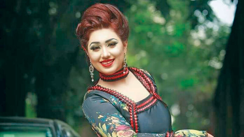 দিন দিন বেড়েই চলেছে ঢালিউড কুইন অপু বিশ্বাসের সৌন্দর্য